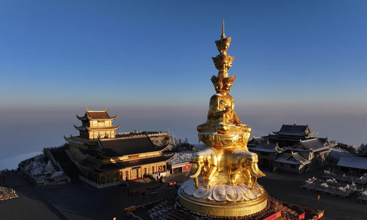 A golden temple in Yunnan winter light