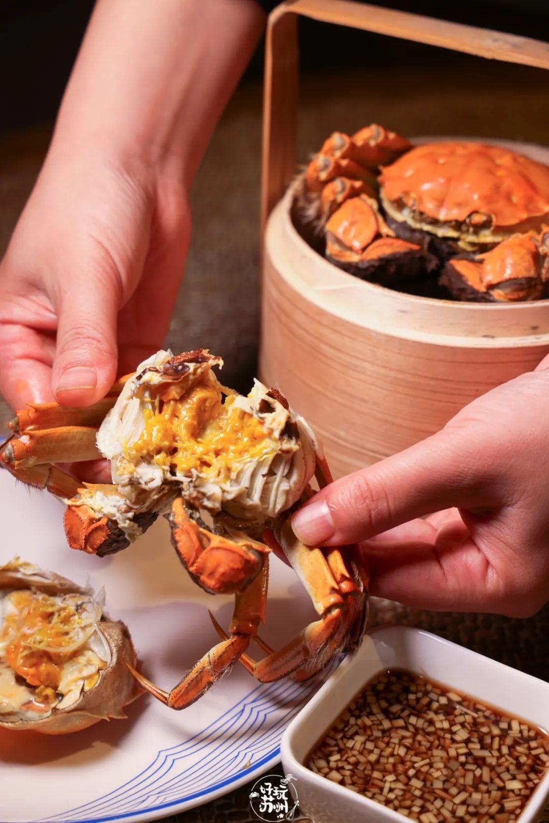 Yangcheng Lake hairy crab feast