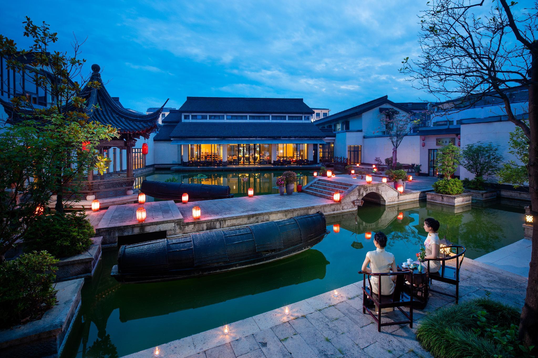 Autumn scenery in Suzhou and Hangzhou